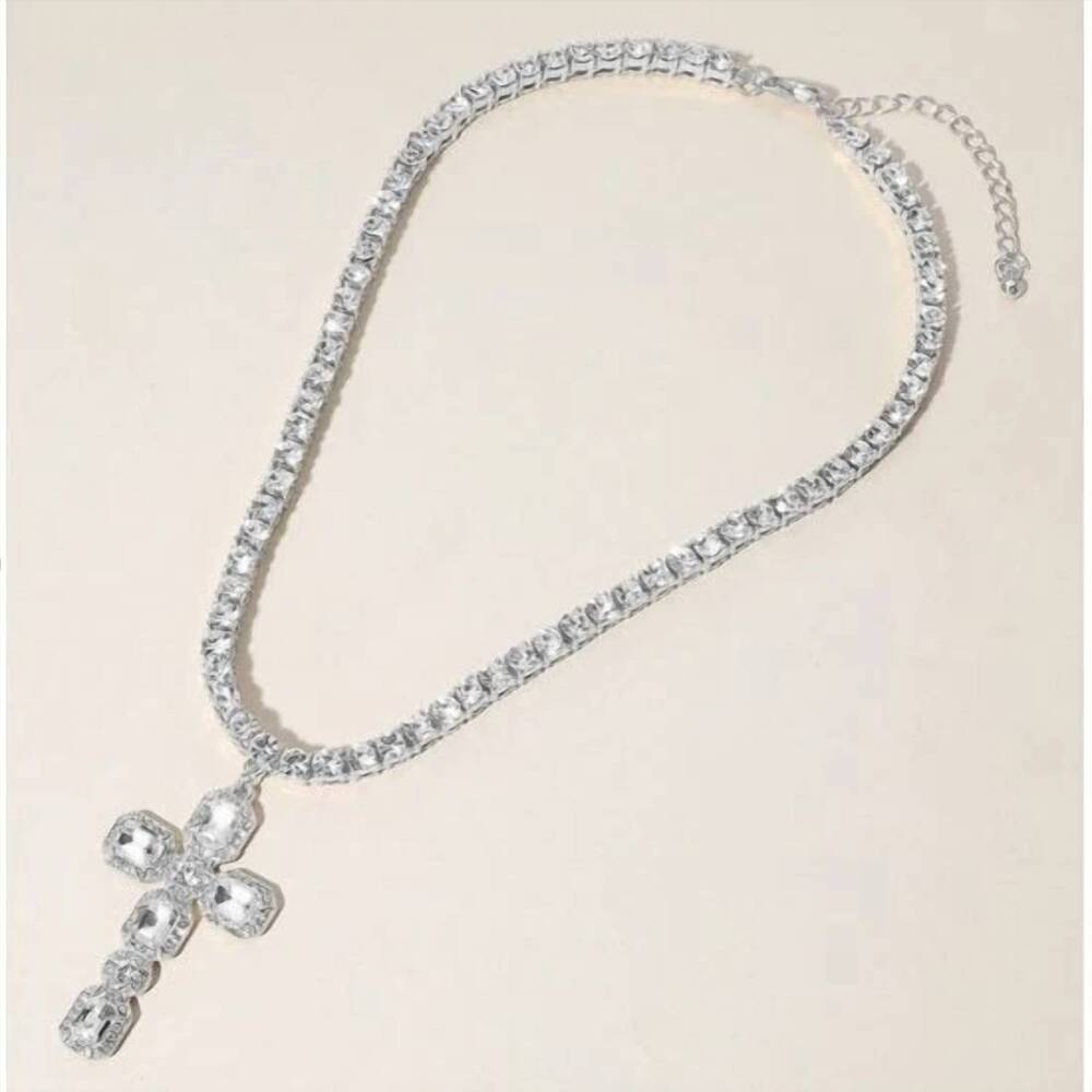 NEW SENSIBLING CORP women's crystal cross necklace & earring set in silver